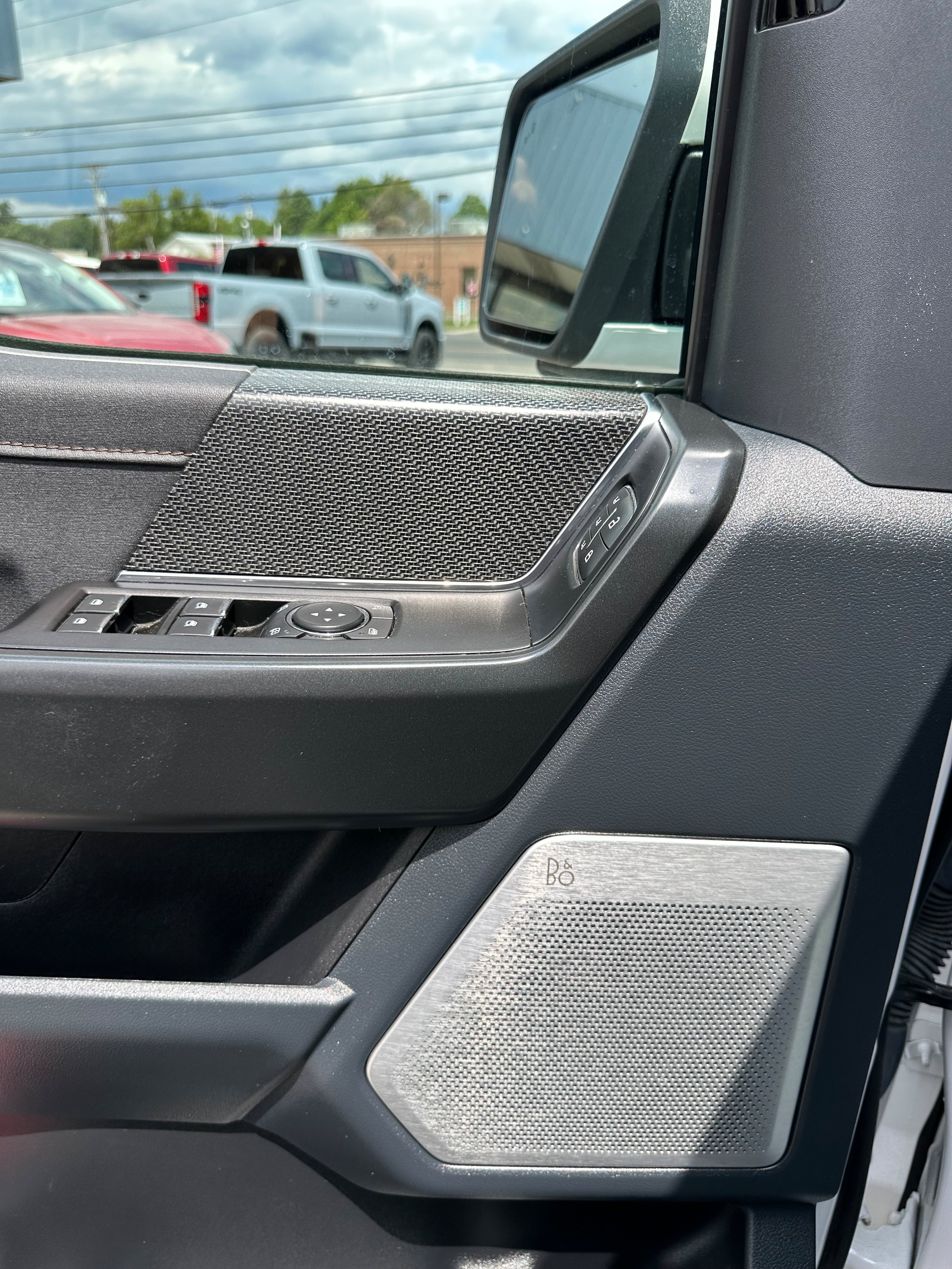 Used 2022 Ford F150 Raptor w/ Equipment Group 801A High AWD/4WD image 18