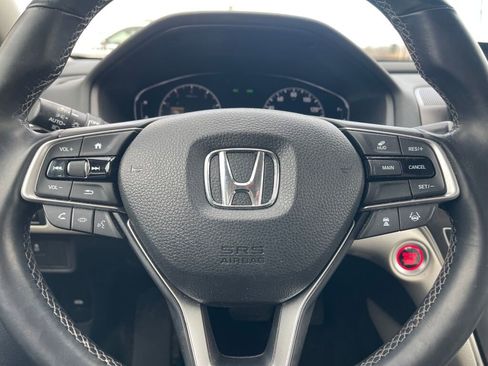 Certified 2018 Honda Accord Touring image 12