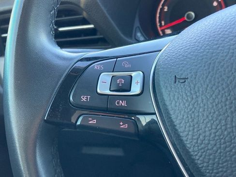 Used 2022 Volkswagen Passat 2.0T SE image 14