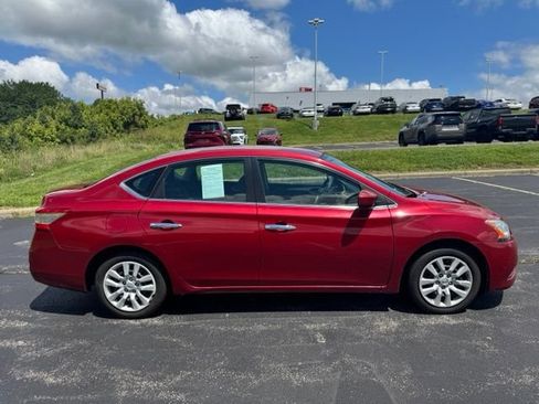 Used 2013 Nissan Sentra SV FWD image 2