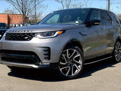 New 2025 Land Rover Discovery Dynamic SE