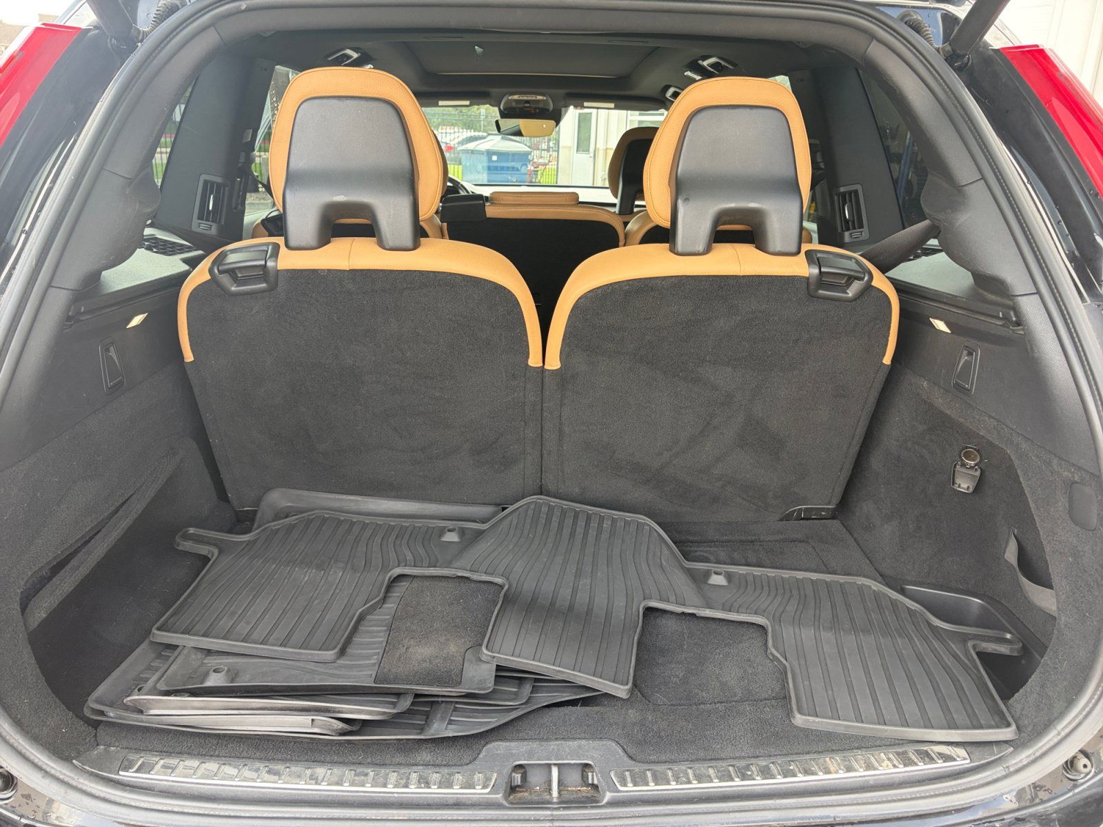 Used 2017 Volvo XC90 T6 Momentum w/ Vision Package AWD/4WD image 30