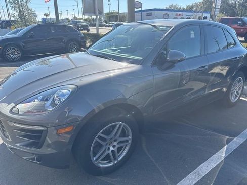Used 2018 Porsche Macan image 2