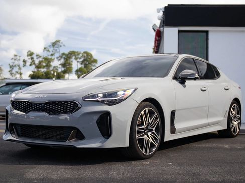 Used 2022 Kia Stinger GT2 w/ Red Interior Color Package RWD image 7