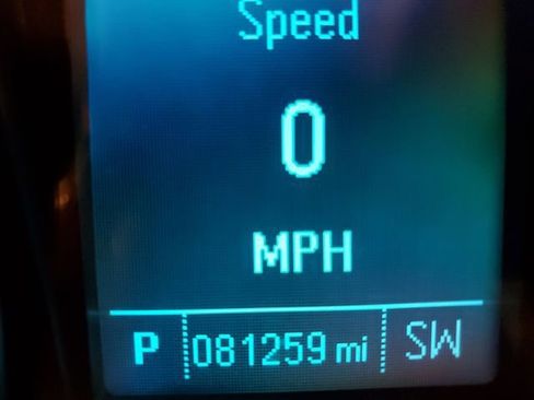 Used 2016 Chevrolet Equinox LTZ w/ Enhanced Convenience Package image 17