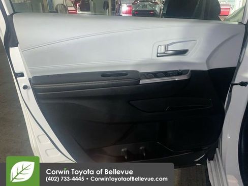 Certified 2025 Toyota Sienna XSE image 26