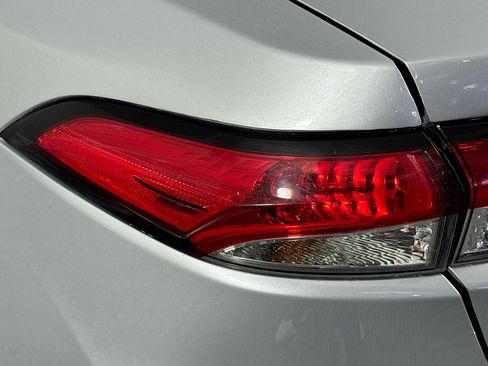 Used 2024 Toyota Corolla LE FWD image 33