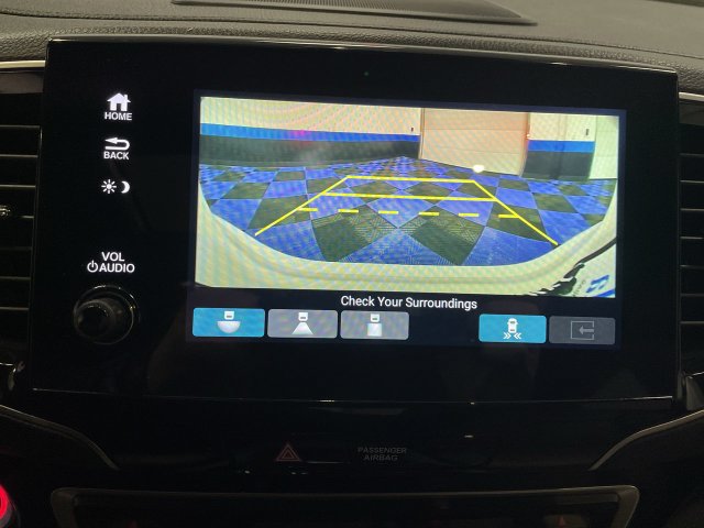 Used 2020 Honda Pilot Touring image 17