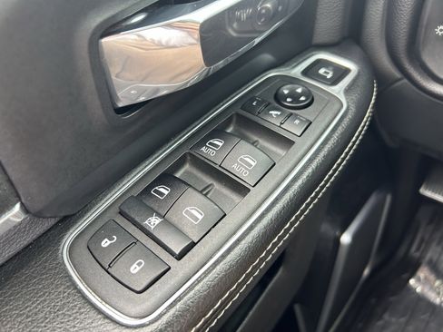 Used 2021 RAM 2500 Laramie w/ Night Edition image 21