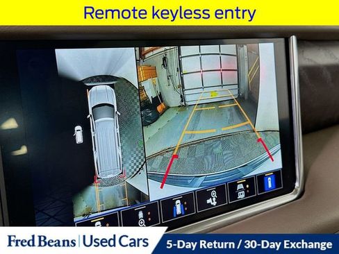 Used 2022 GMC Yukon XL Denali image 18