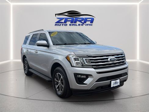 Used 2019 Ford Expedition XLT w/ Equipment Group 201A AWD/4WD image 9