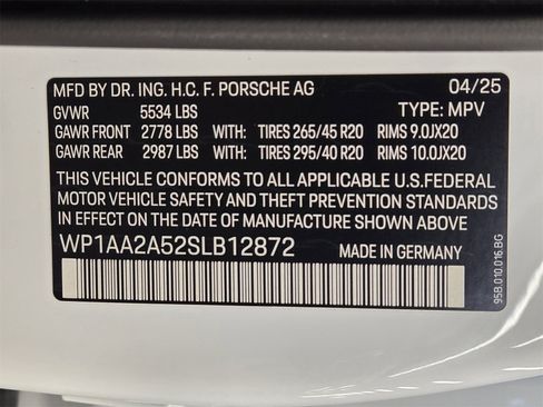 Used 2025 Porsche Macan image 22