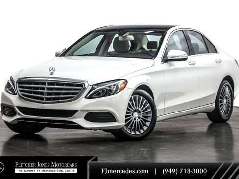 Used 2015 Mercedes-Benz C 300 Sedan image 1