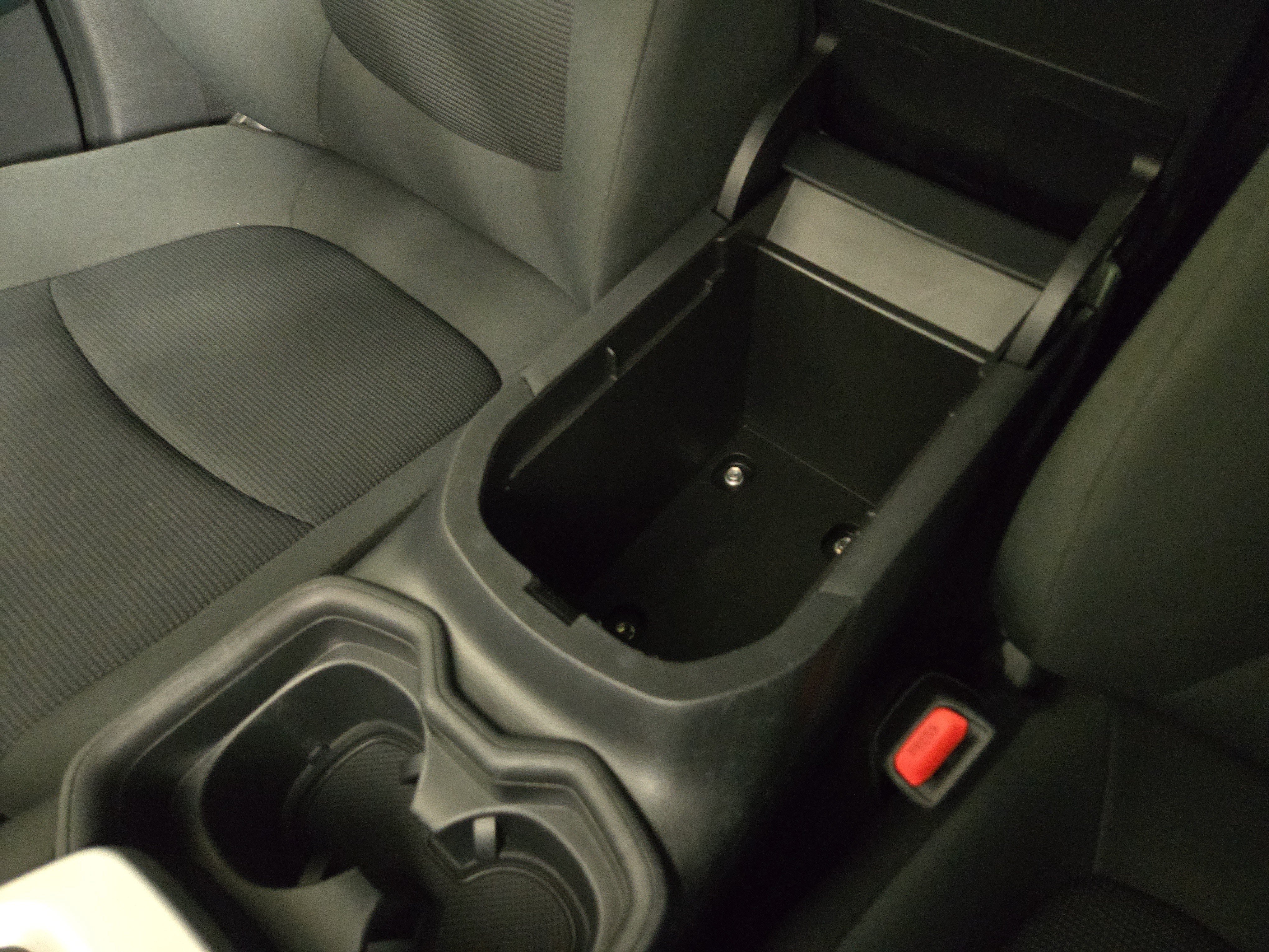 Used 2021 Toyota RAV4 LE FWD image 28