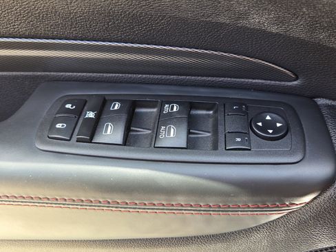 Used 2023 Dodge Durango R/T RWD image 17
