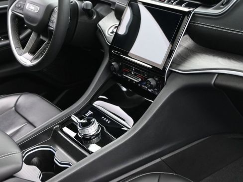 Used 2024 Jeep Grand Cherokee L Limited w/ Trailer Tow Package image 34