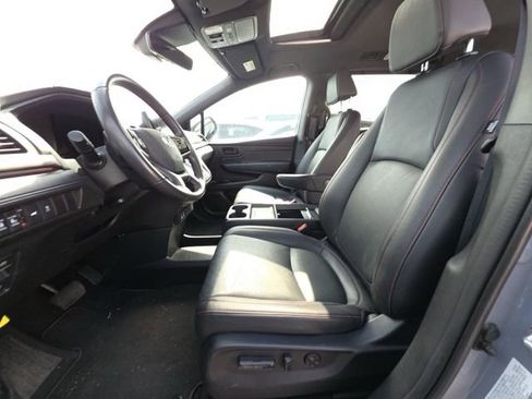 Used 2025 Honda Odyssey Sport-L image 9