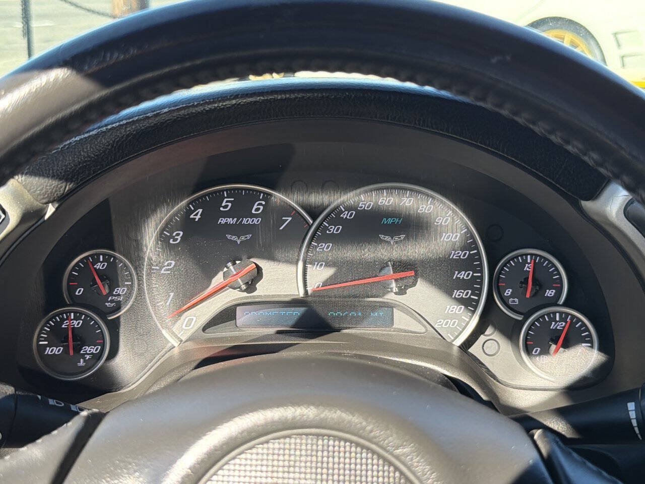 Used 2005 Chevrolet Corvette Coupe w/ Preferred Equipment Group RWD image 28