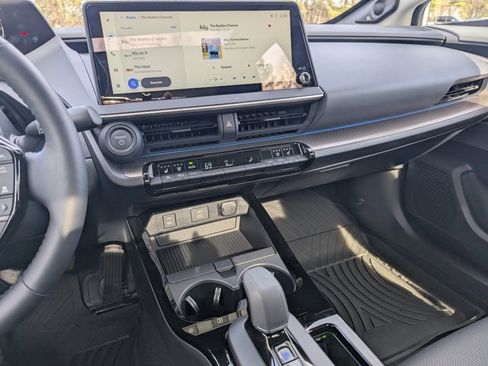 Used 2026 Toyota Prius Limited image 24