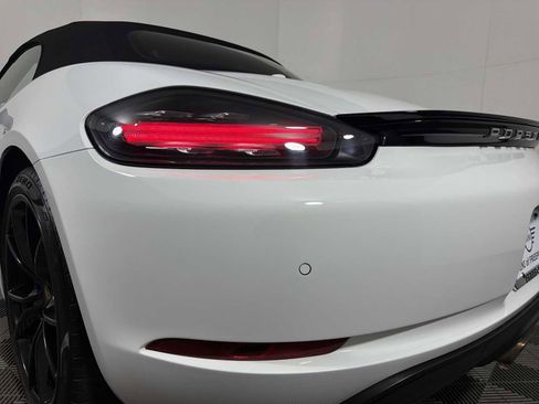 Used 2022 Porsche 718 Boxster image 22