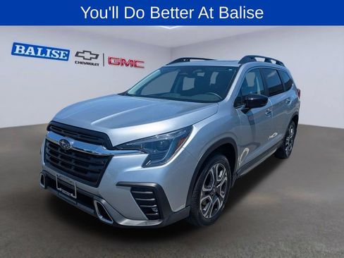 Used 2025 Subaru Ascent Touring AWD/4WD image 3