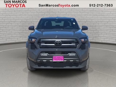 Used 2025 Toyota Tacoma SR5 image 2