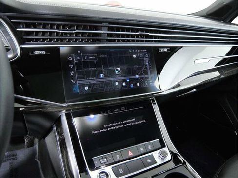 Used 2025 Audi Q7 3.0T Premium Plus image 19