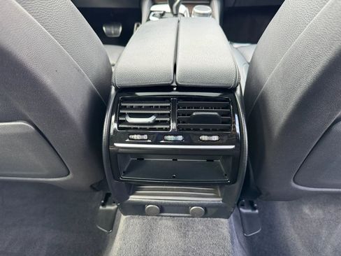 Used 2019 BMW 540i w/ M Sport Package image 26