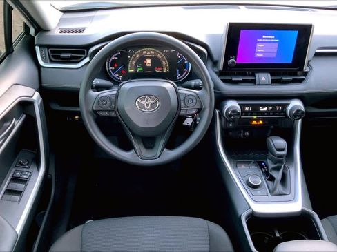 Used 2025 Toyota RAV4 LE image 6