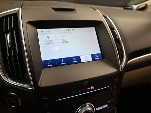 Used 2019 Ford Edge Titanium AWD/4WD image 21