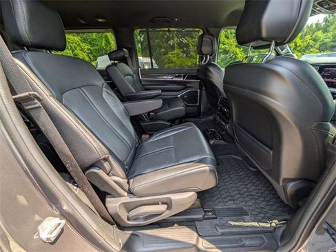 Used 2022 Jeep Wagoneer Series III w/ Convenience Group I image 34