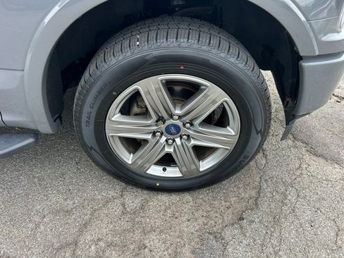 Used 2018 Ford F150 XLT w/ Equipment Group 302A Luxury AWD/4WD image 13