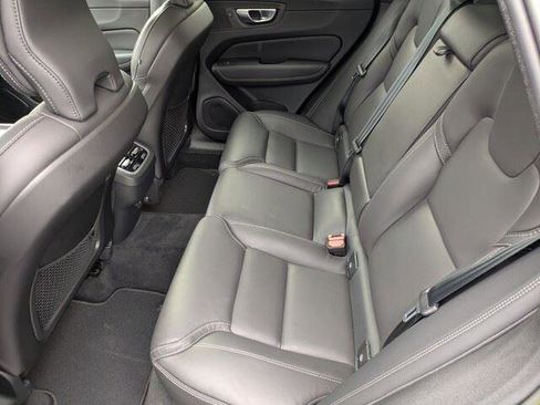 Used 2022 Volvo XC60 B6 Inscription w/ Advanced Package image 14
