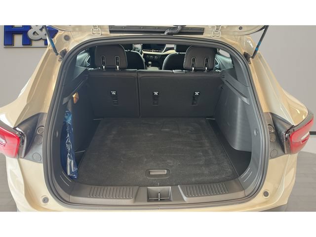 Used 2026 Chevrolet Trax RS w/ Driver Confidence Package FWD image 16