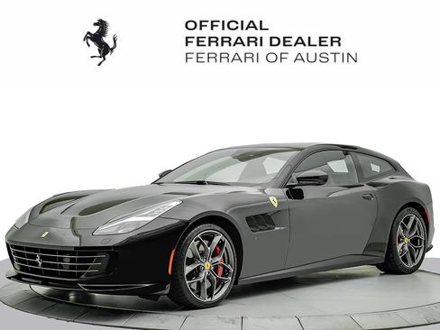 Used 2020 Ferrari GTC4Lusso T RWD image 3