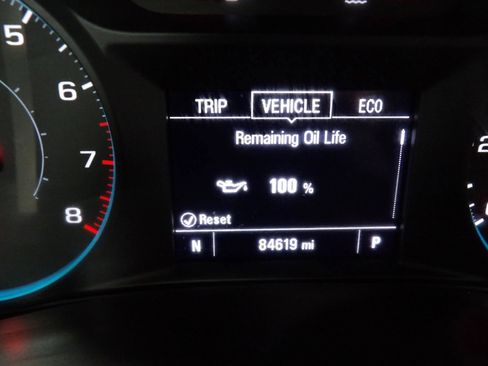 Used 2018 Chevrolet Malibu LT FWD image 18