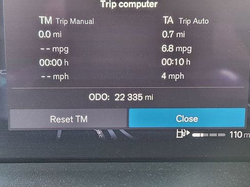 Certified 2023 Volvo XC40 B5 Ultimate w/ Climate Package image 27