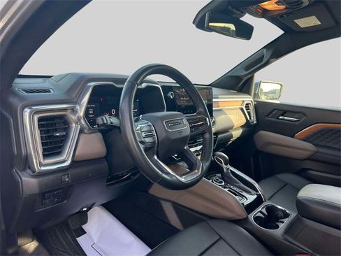 Used 2024 GMC Canyon Denali image 24
