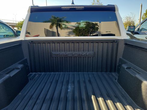 Used 2024 Toyota Tacoma SR5 image 7