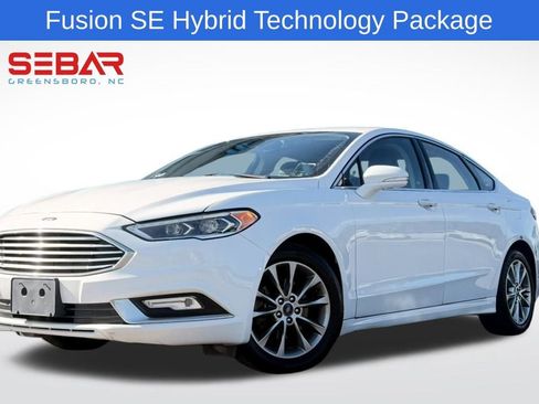 Used 2017 Ford Fusion SE w/ Equipment Group 602A image 1