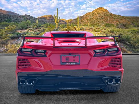 Used 2021 Chevrolet Corvette Stingray Premium Conv w/ Z51 Performance Package RWD image 5