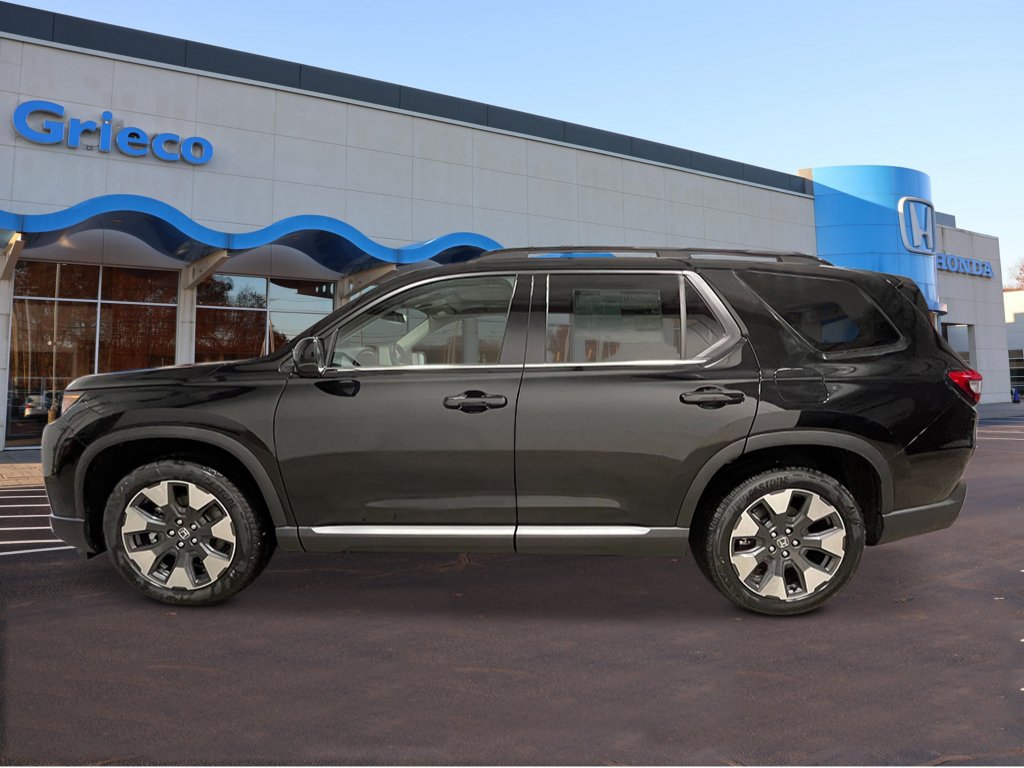 New 2026 Honda Pilot Touring image 2
