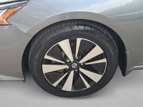 Used 2019 Nissan Altima 2.5 SV image 24