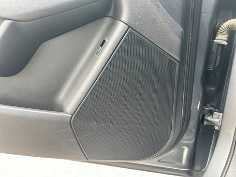 Used 2017 Mercedes-Benz GLE 350 image 25