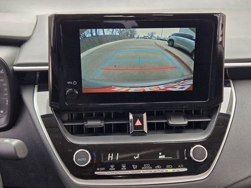 Used 2024 Toyota Corolla LE image 12