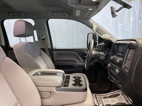 Used 2015 Chevrolet Silverado 2500 W/T image 41