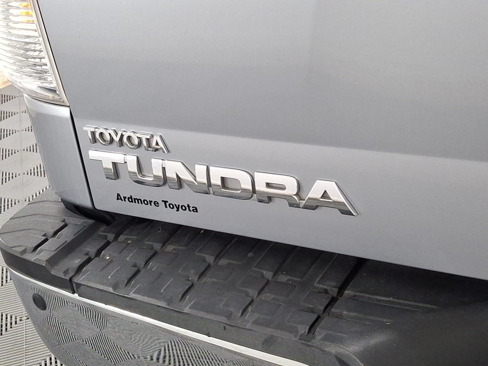 Used 2011 Toyota Tundra Limited w/ TRD Off-Road Pkg AWD/4WD image 22