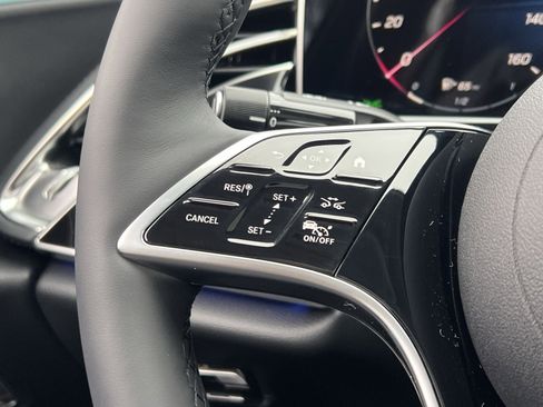 New 2026 Mercedes-Benz E 350 4MATIC Sedan image 30