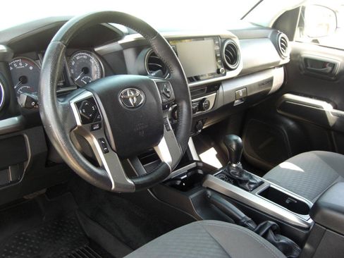 Used 2022 Toyota Tacoma SR5 image 3