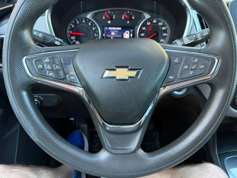 Used 2021 Chevrolet Equinox LT image 13